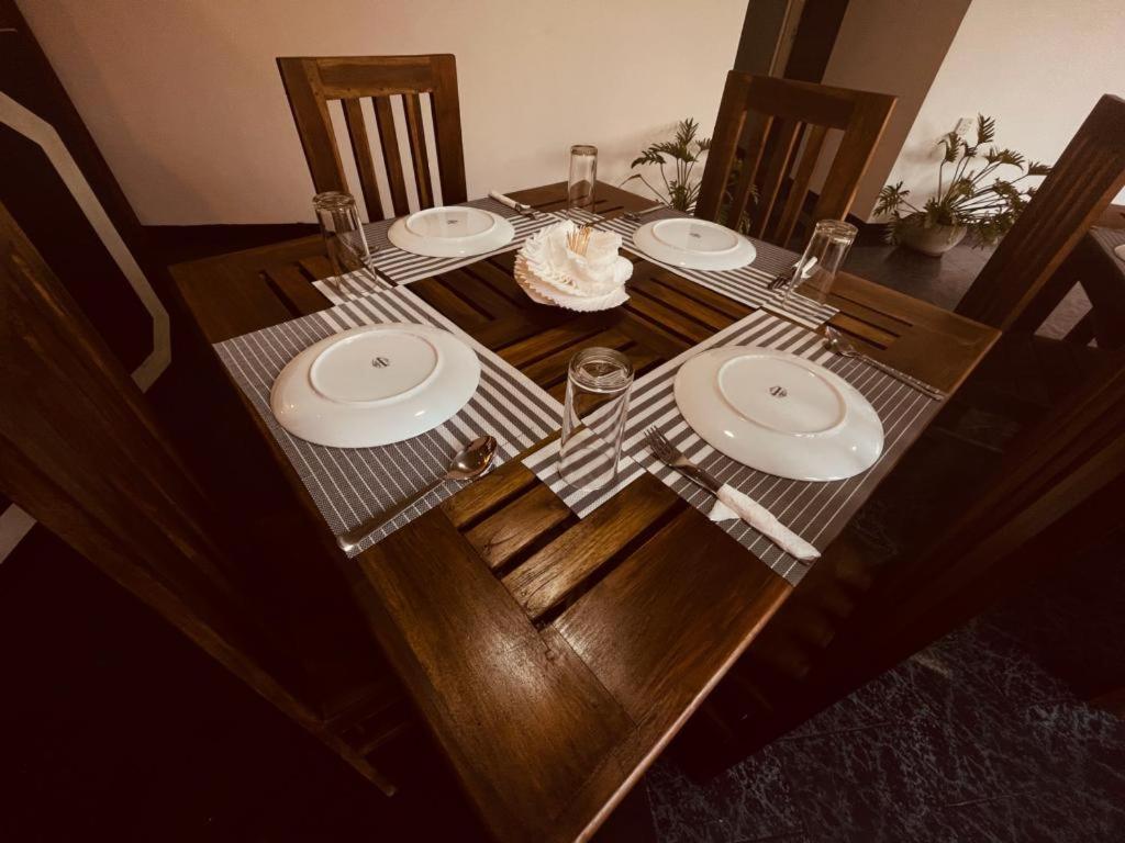 The Lake Round Guest House 康提 外观 照片