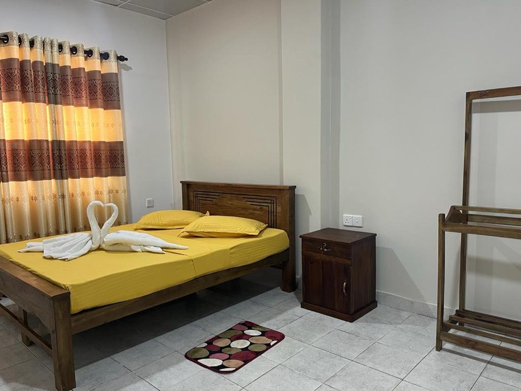 The Lake Round Guest House 康提 外观 照片